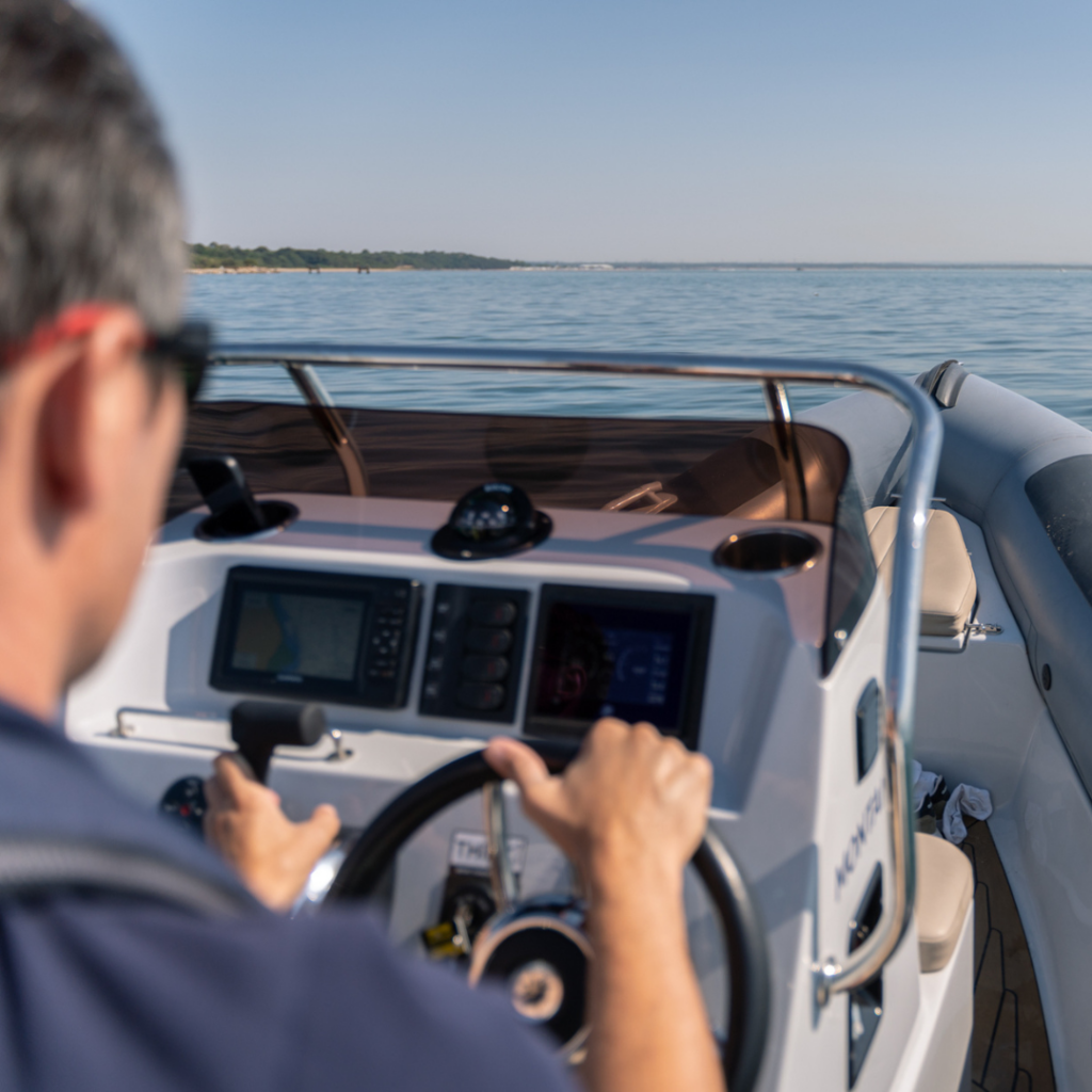 Navigation Carnon 34